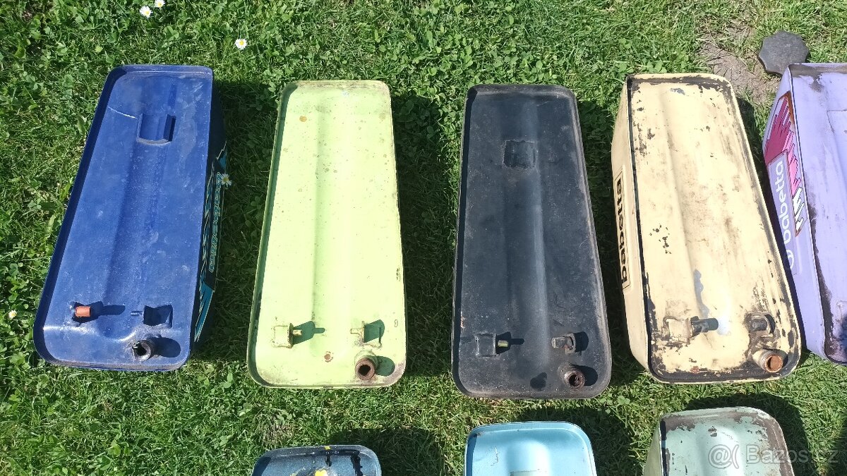 Babetta 210 - nádrž různé barvy - 7