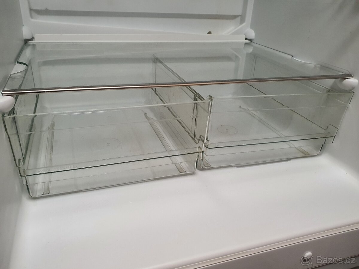 MIELE A++ pěkná TOP úsporná lednice s mrazákem - 7