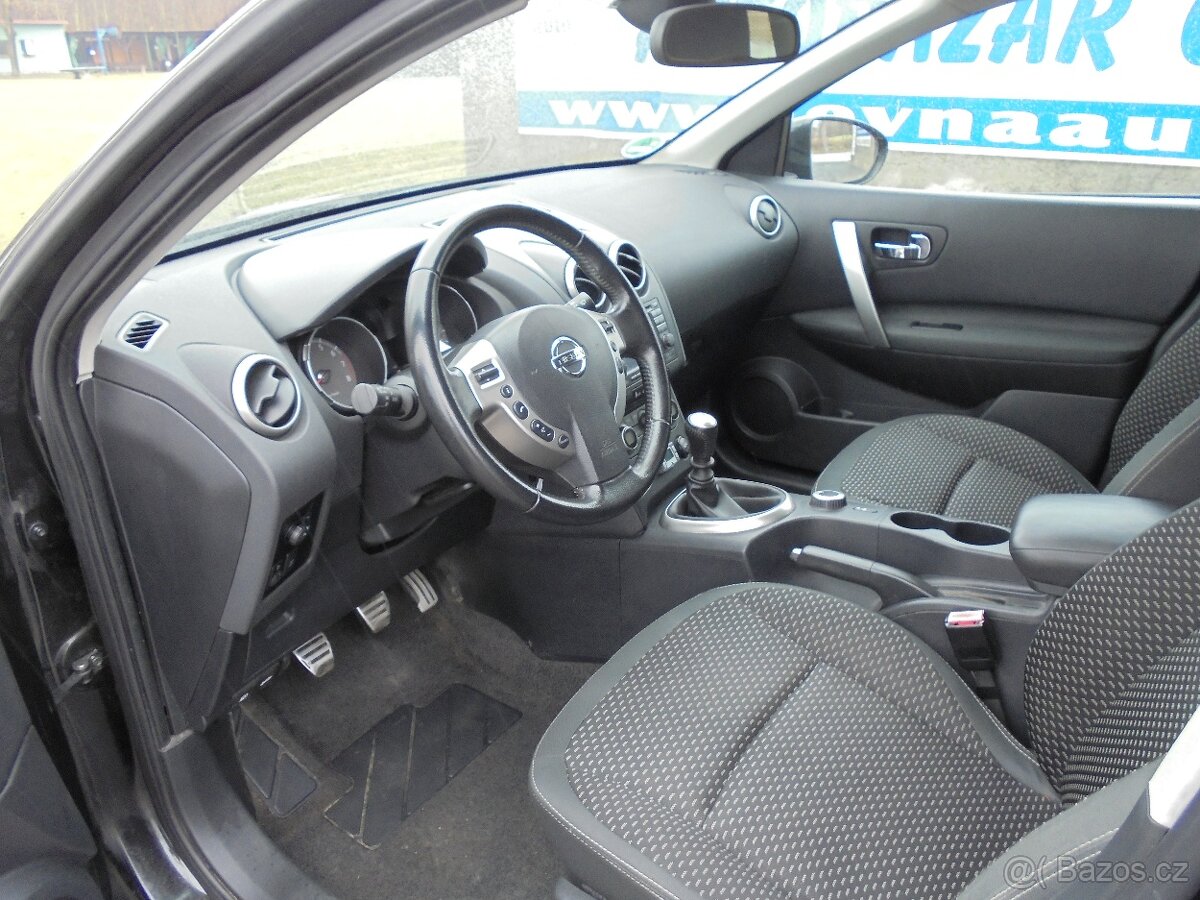 Nissan Qashqai 2.0 benzín 4X4 - 7