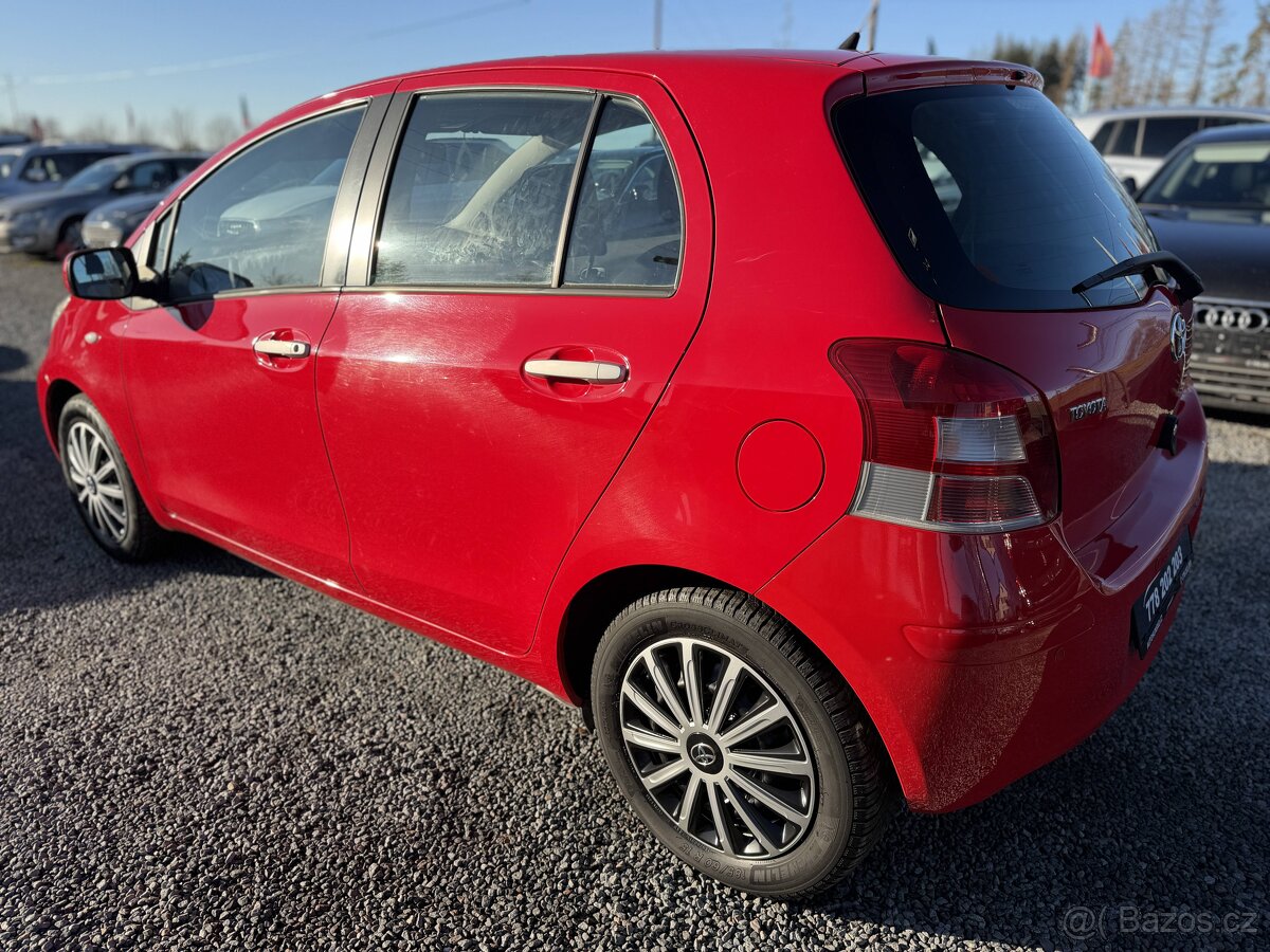 Toyota Yaris 1.3 VVT-i 73kw Automat - 7
