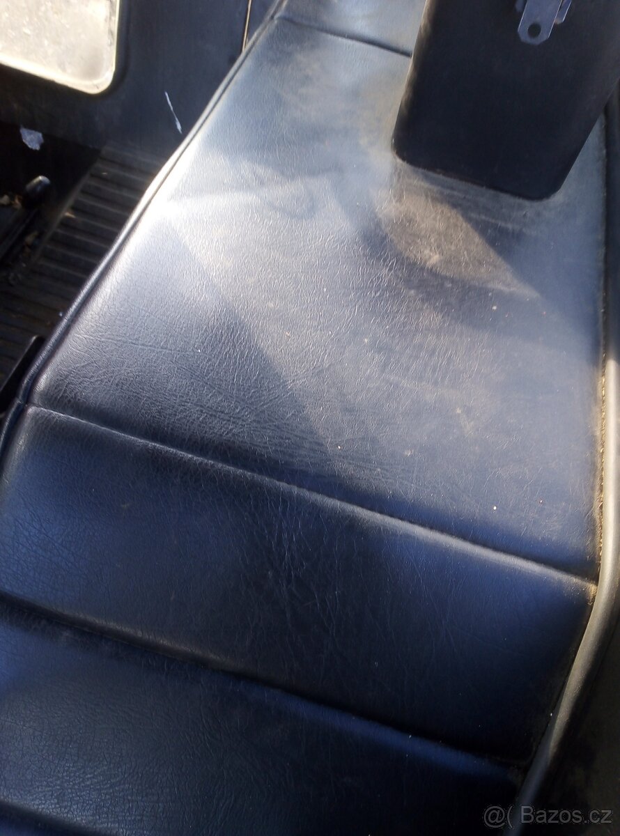 Kabina Zetor 7011,6011,5011,7045....Top stav - 7