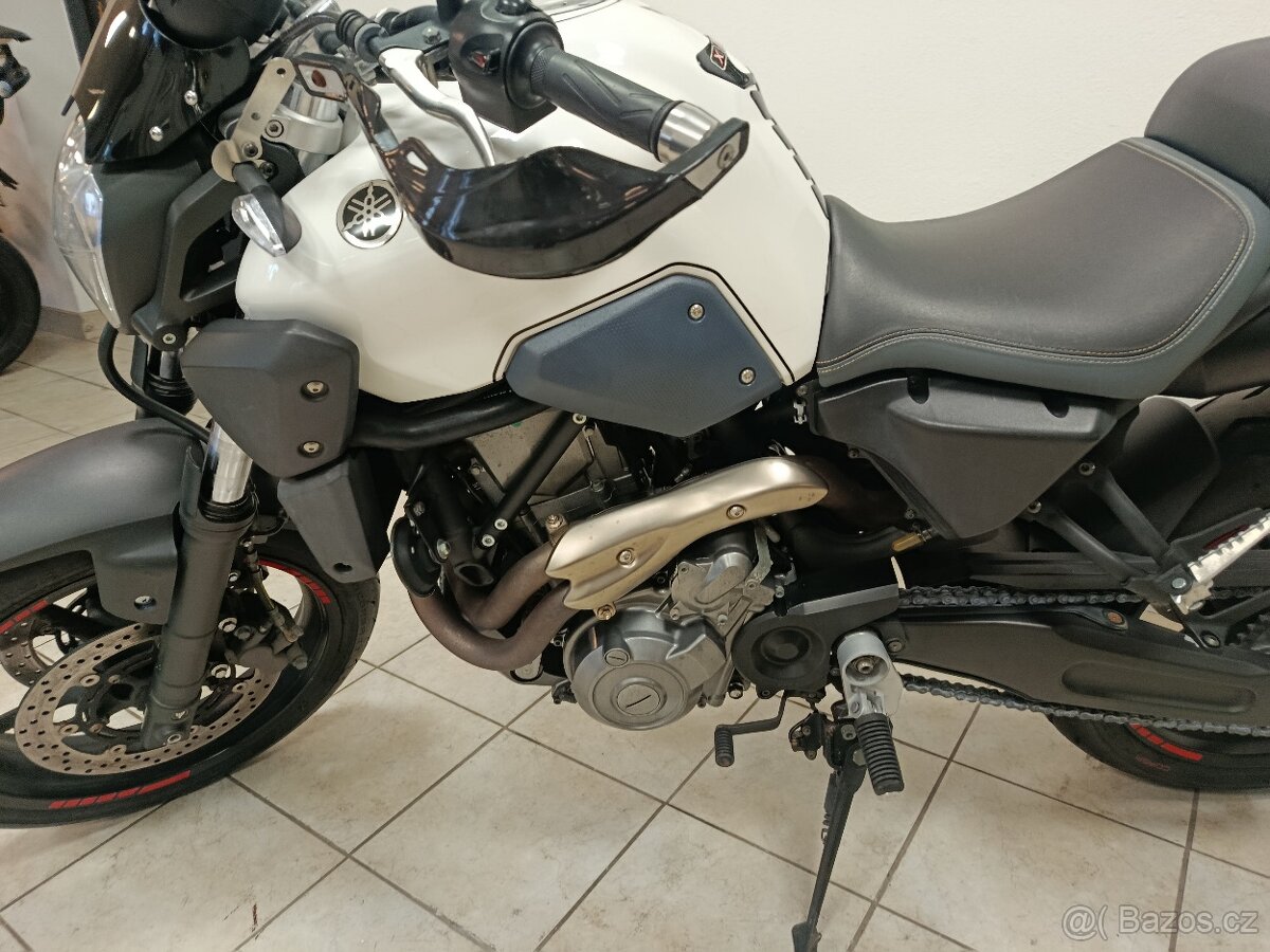 Yamaha MT 03 - 7