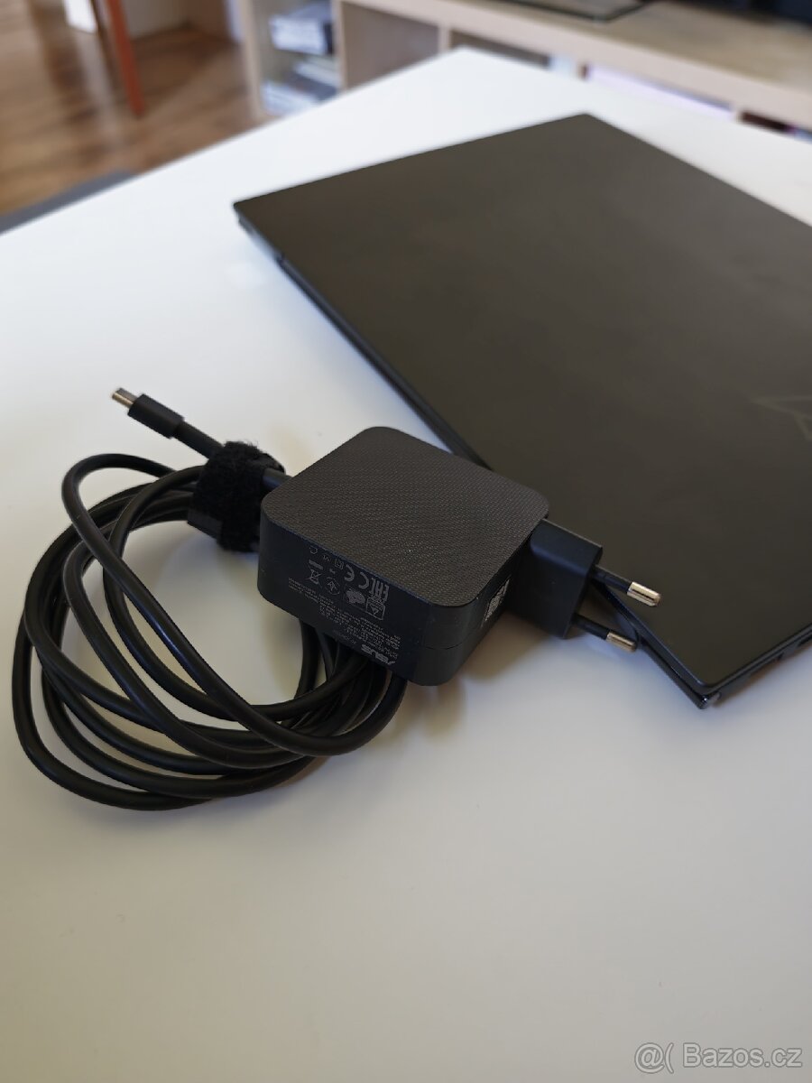 Asus Zenbook 14 OLED - 7