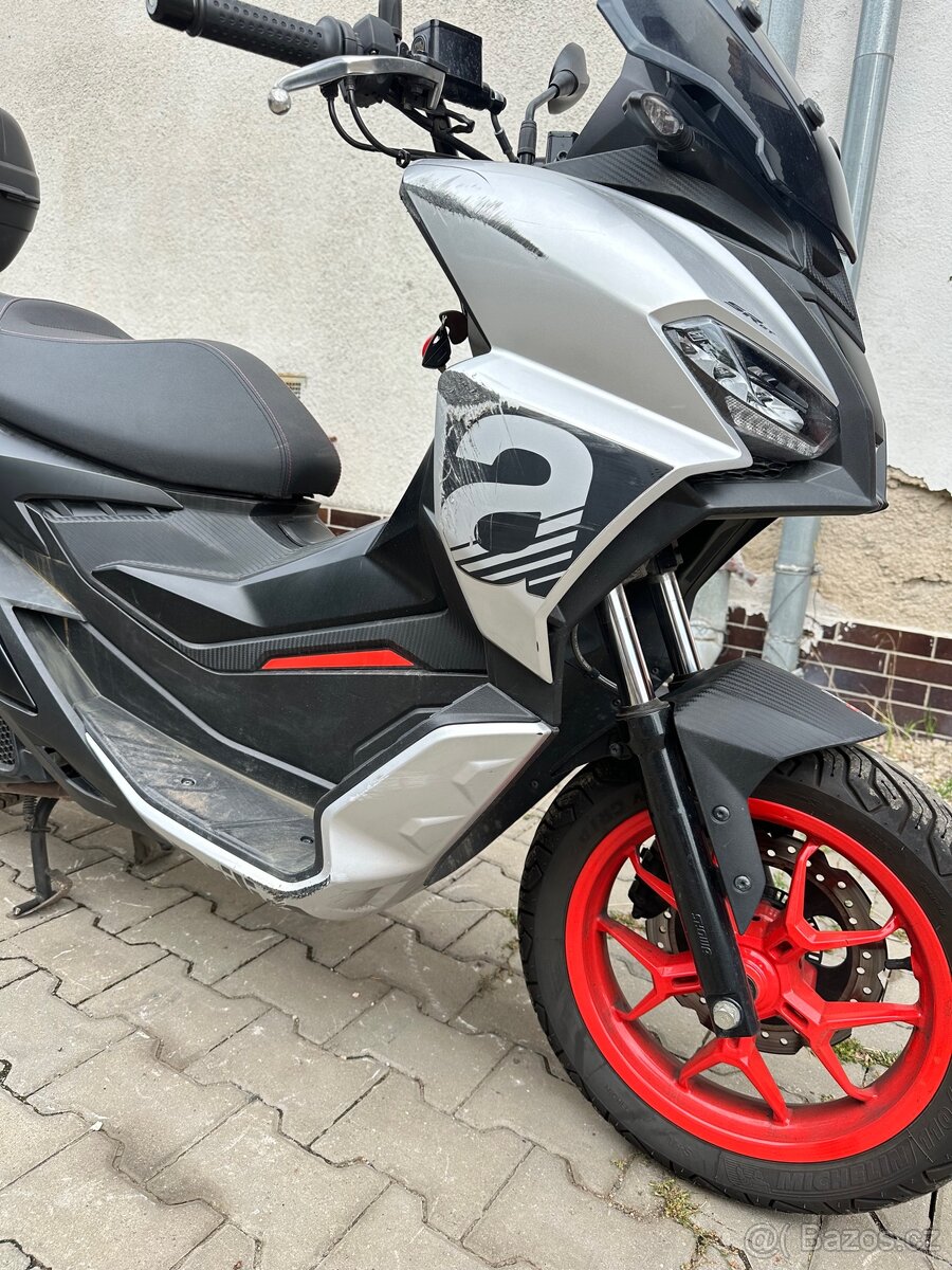 Aprilia SR 125 gt - 7