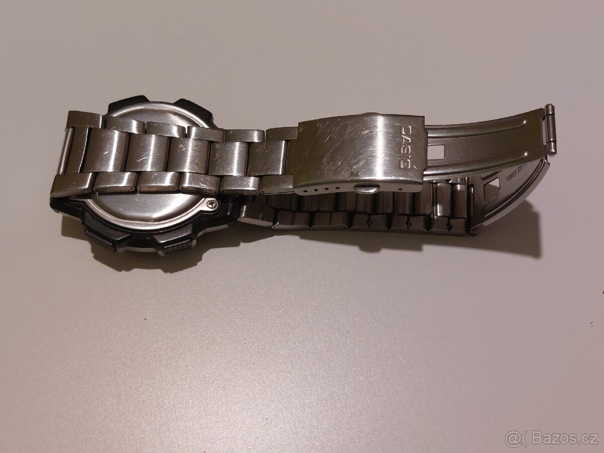Digitální voděodolné hodinky Casio AE-1000W 10bar - 7
