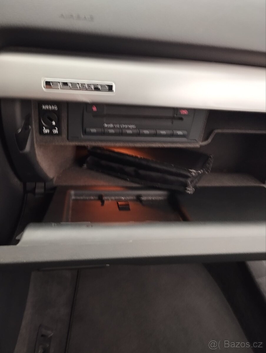 AUDI A4 Cabrio 3,0 TDI quattro TOP - 7