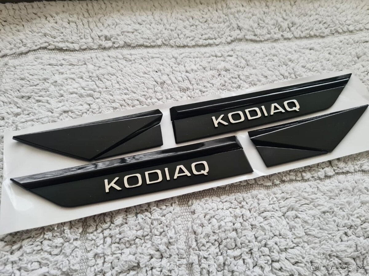 ČIERNE Nápisy s chrómovymi pismenami pre ŠKODA Modely - 7