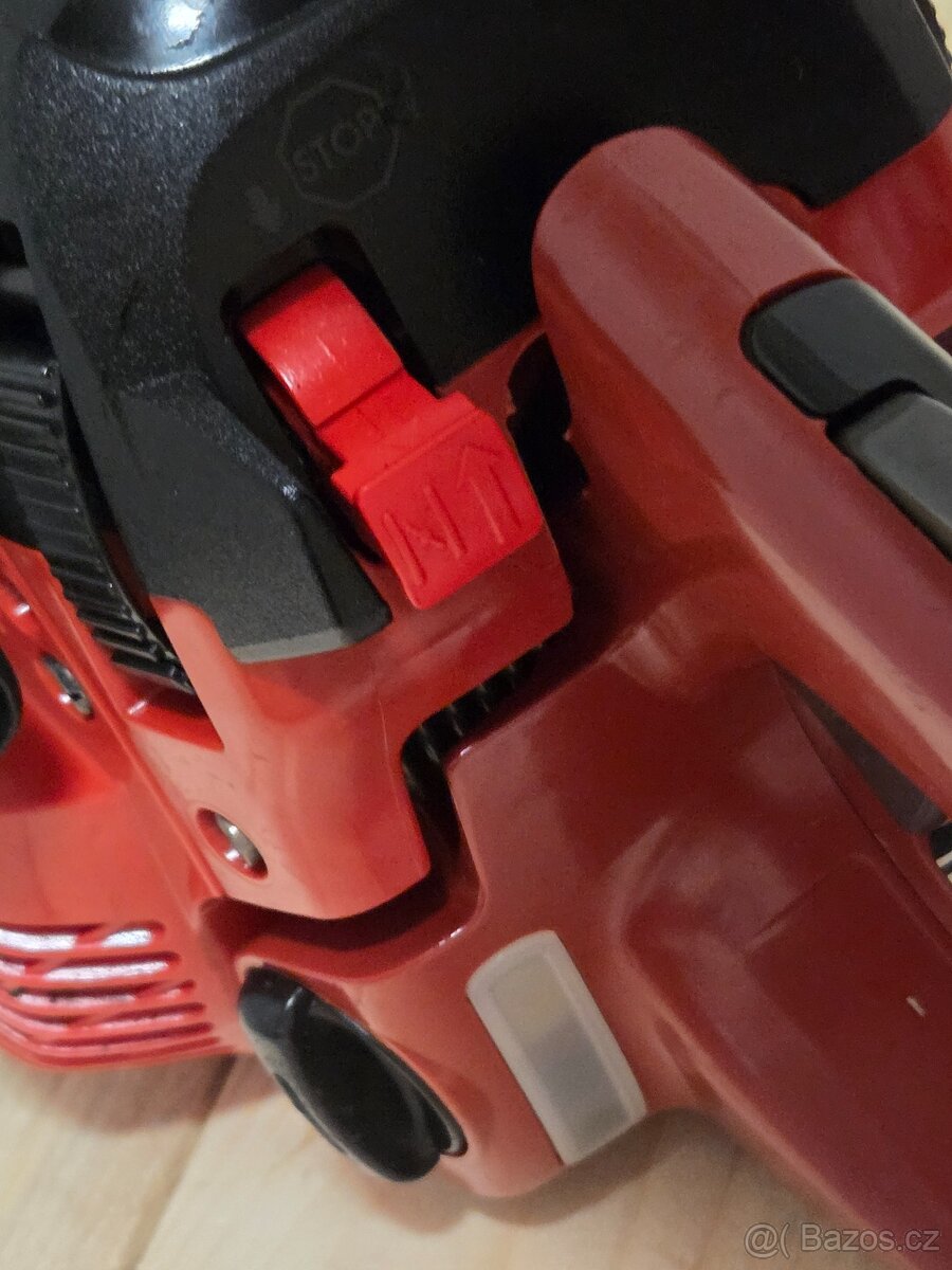 Jonsered CS2250S motorova pila v top stavu - 7