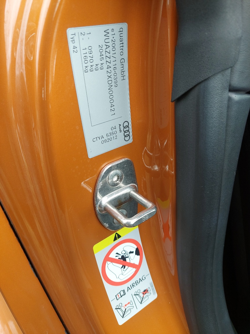 Audi R8 Spyder V10 carbon / keramik/ odpočet - 7