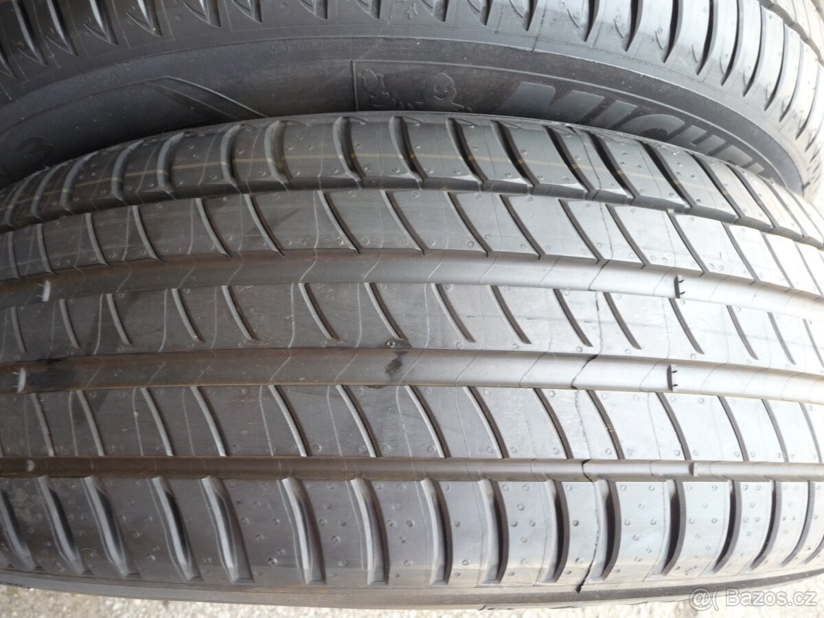 Letní pneu. MICHELIN PRIMACY 3 - 215/65/17 - 7