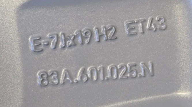 19 VOLKSWAGEN 5X112 7J ET43 235/50 R19 - ZIMNÍ - 7