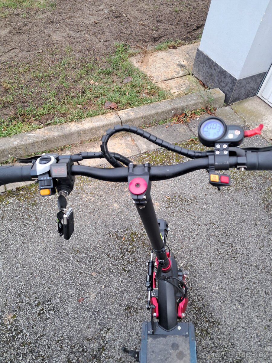 Elektrokoloběžka - 7