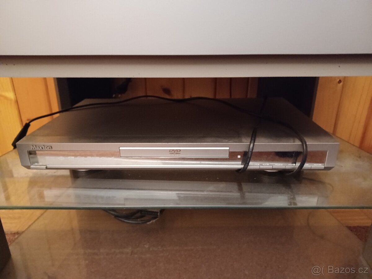 Televize, se top box, stolek a DVD přehrávač - 7