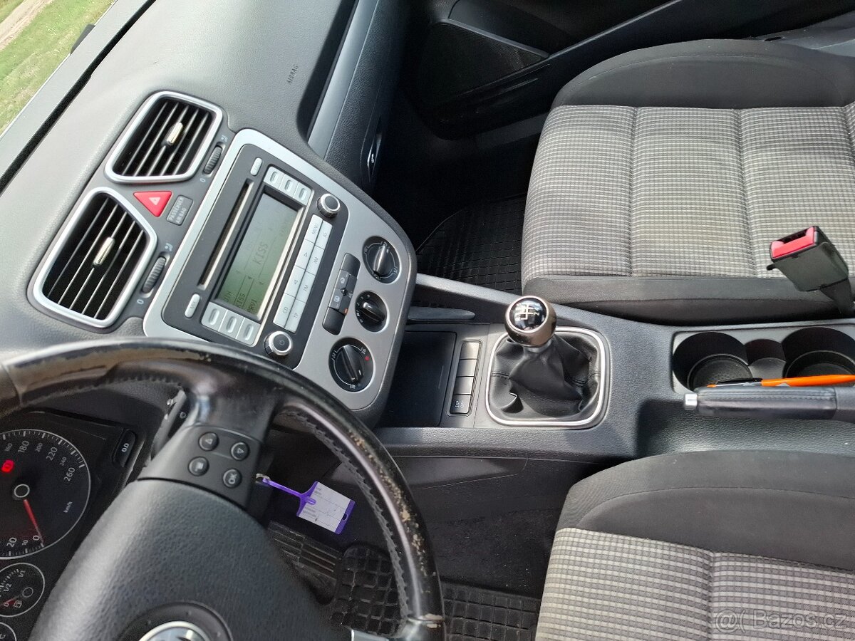 VW Eos 1.6i FSI 85kw Kabriolet ,Panorama,Alu Model 2007 - 7