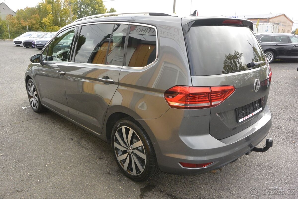 Volkswagen Touran 2.0TDi 110kW PANORAMANAVILED - 7