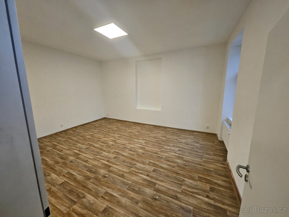 Pronájem bytu 65m2 v centru Liberce - 7