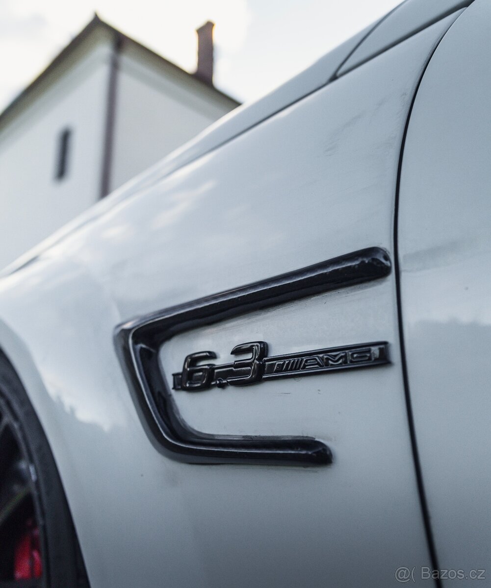 Mercedes-Benz C63 - 7