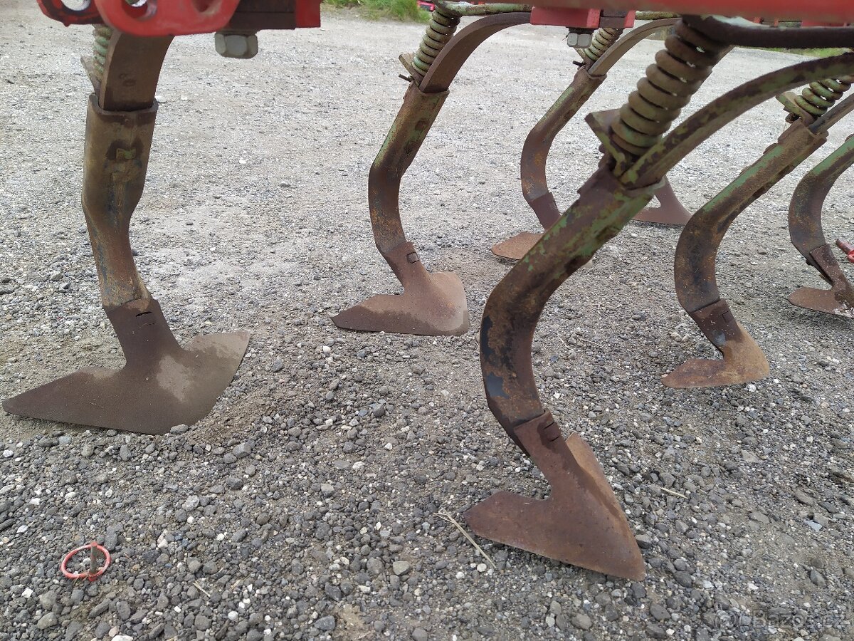 Kypřič do vinohradu - 11 odpružených radliček, nastavitelný - 7