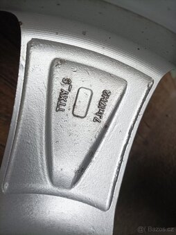 ALU kola dezent 17 zimní pneu Nokian - 7