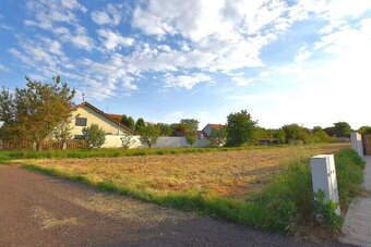 Prodej stavebního pozemku 1352 m Rajhrad, ul. Popovická (pa - 7