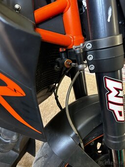 KTM-990-Super-DUKE-R - 7