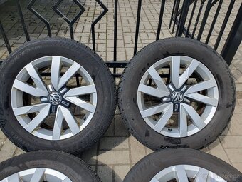 Alu kola vw 5x112 r16 6,5j et41zimni pneu 215/60/16 - 7