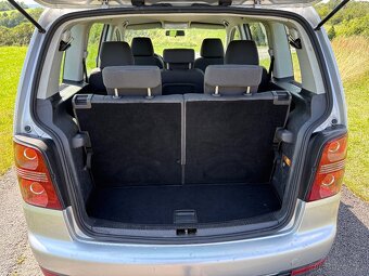 VW Touran 1.9TDI 77kW - R.v. 5/2009 - 7 míst - servis - 7