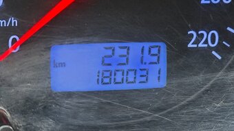 VW Transporter T5 1,9tdi 75kW najeto 180tkm, r.v.2007 - 7