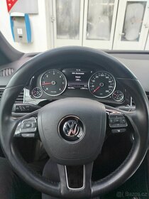 VW Touareg 2011.  3.0tdi.  176kw - 7
