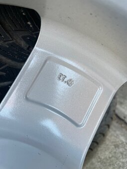 Letní pneu Michelin 205/55r16 s disky 16” - 7