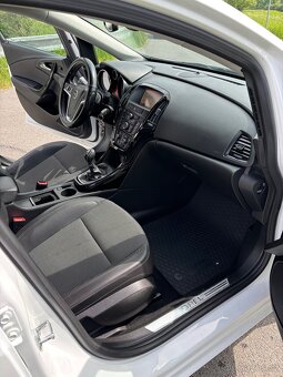 Opel Astra j sports tourer 1.6 CDTI - 7