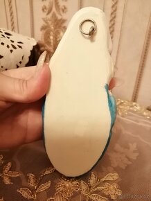 Starožitna porcelánová kropenka s Pannou Marii. - 7