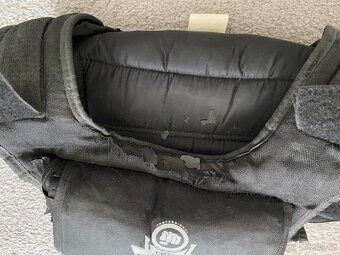 Zátěžová vesta Bushido (0-18 kg) - 7