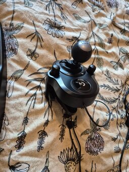 Herni volant logitech g920 driving force - 7