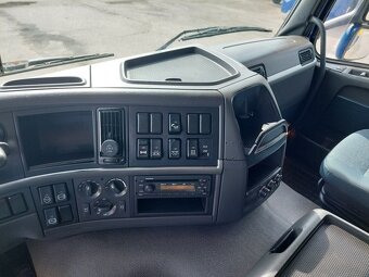 VOLVO FM 13 420 4x2 s hydraulickým čelem - 7
