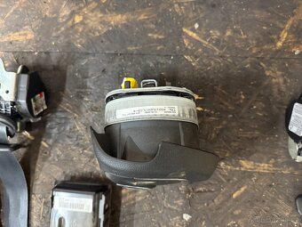 KOMPLETNÍ AIRBAGOVÁ SADA ŠKODA SUPERB 2 - 7