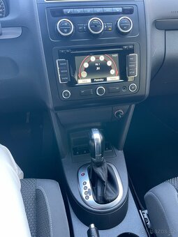 Volkswagen Touran 2.0 TDI DSG, 2015, automat, tažné, 5 míst - 7