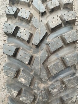 Pneu traktorová 300/80 R24 - 7