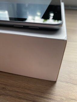 iPad 6 generace, 32GB - 7