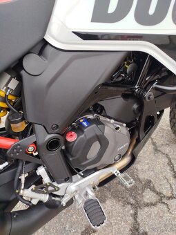 Ducati DesertX RALLY, POUZE 19 KM , ODPOČET, VÝBAVA - 7