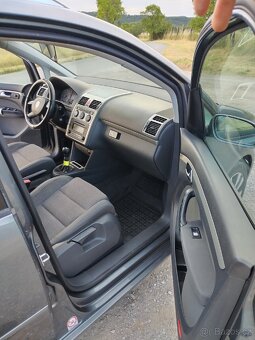 Volkswagen Touran 2.0TDI - bez nutných investic - 7