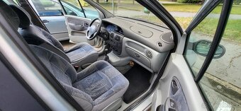 Renault Scénic 1.6i - 7