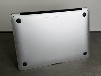 MacBook Air 13'' 2015 / i5 / 8GB / 256GB SSD - DPH - 7