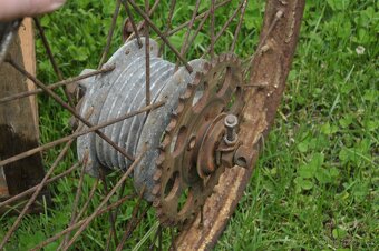 Přední a zadní kolo Stadion S11 S22 moped osy rozeta - 7