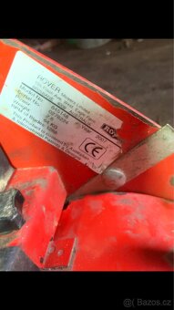 Vřetenová sekačka Briggs - 7