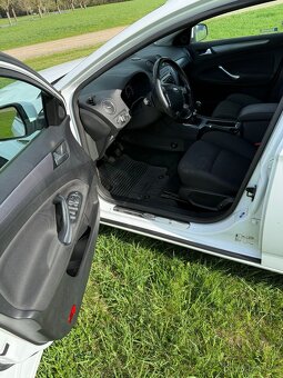 Ford Mondeo MK4 2.0Tdi 103kW - 7