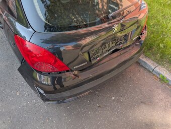 Peugeot 207 1,4 benzín - 7