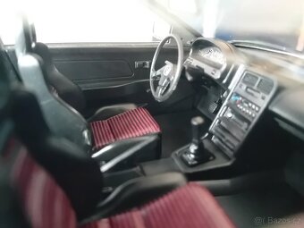 Honda CRX 1990 a Volvo 1800 S 1969 ltd.1/500 1:18 Norev - 7