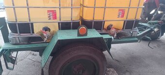 Valník s IBC nádržemi - 7