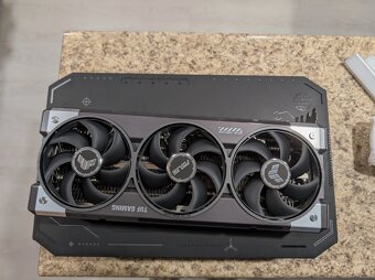 ASUS TUF Gaming GeForce RTX 5080 16GB GDDR7 OC Edition - 7